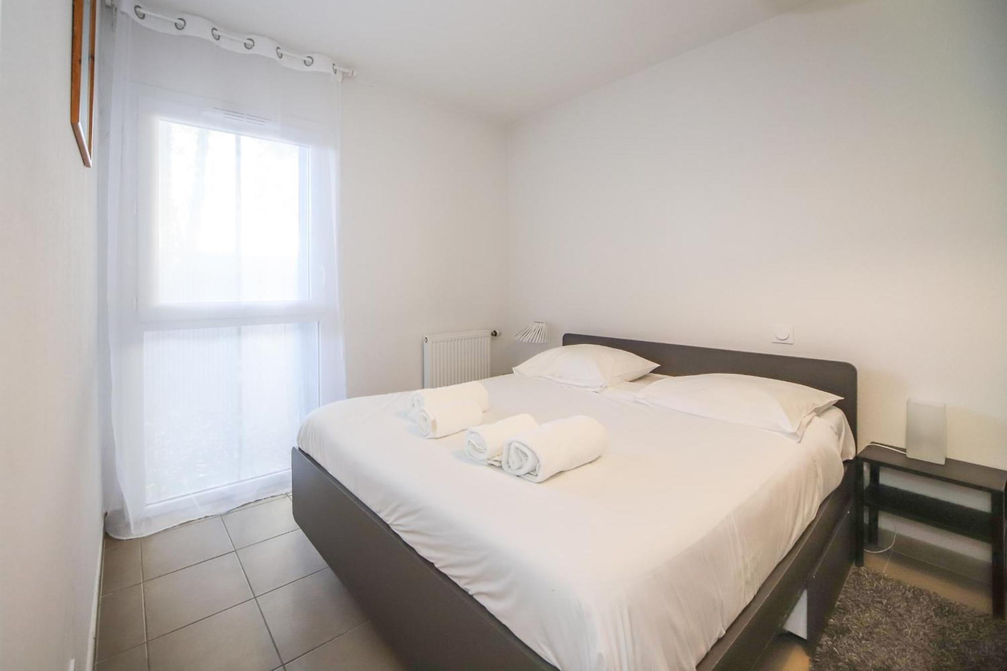 T2 Florescence Proche Montpellier Parking Castelnau-le-Lez Exteriör bild