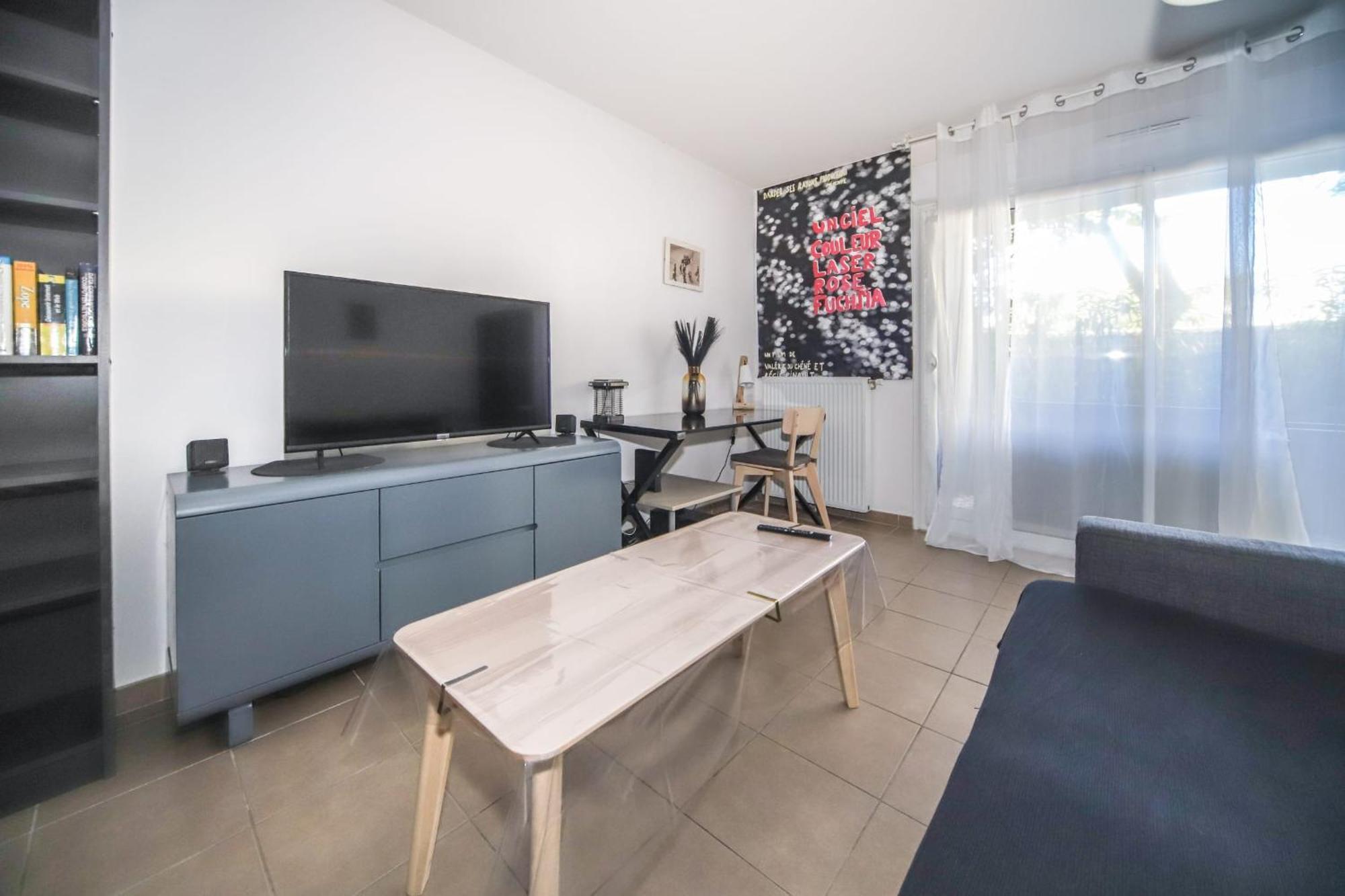 T2 Florescence Proche Montpellier Parking Castelnau-le-Lez Exteriör bild